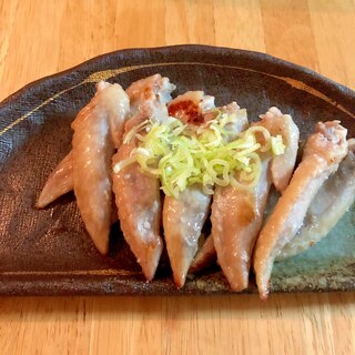 とりのがらの塩麹焼き♪